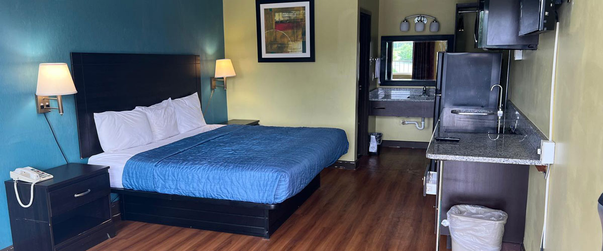 Attractive Room With King Bed Attractive Room With King Bed